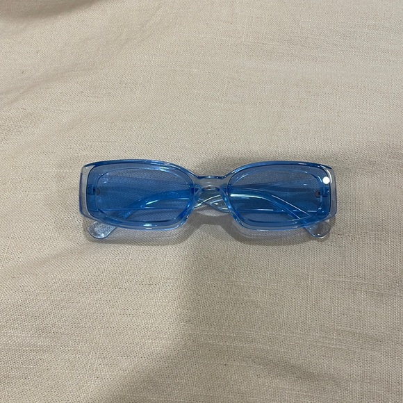 Forever 21 Tinted Blue Sunglasses - Picture 1 of 2